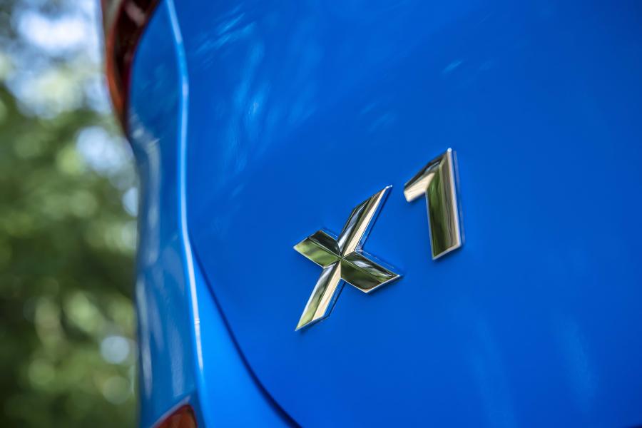 Логотип BMW X1 xDrive25i M Sport (F48) 2019 года  (WW) (фото 76 из 112)